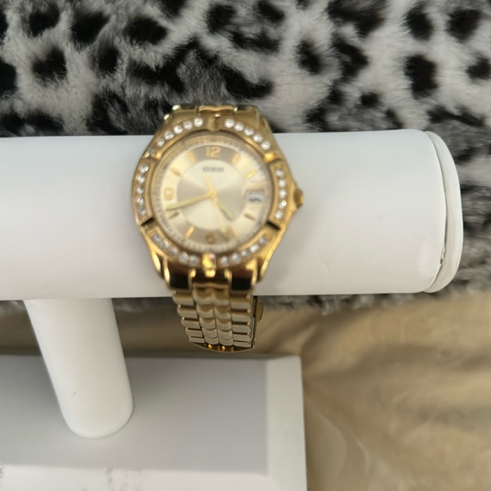 Guess vintage watch